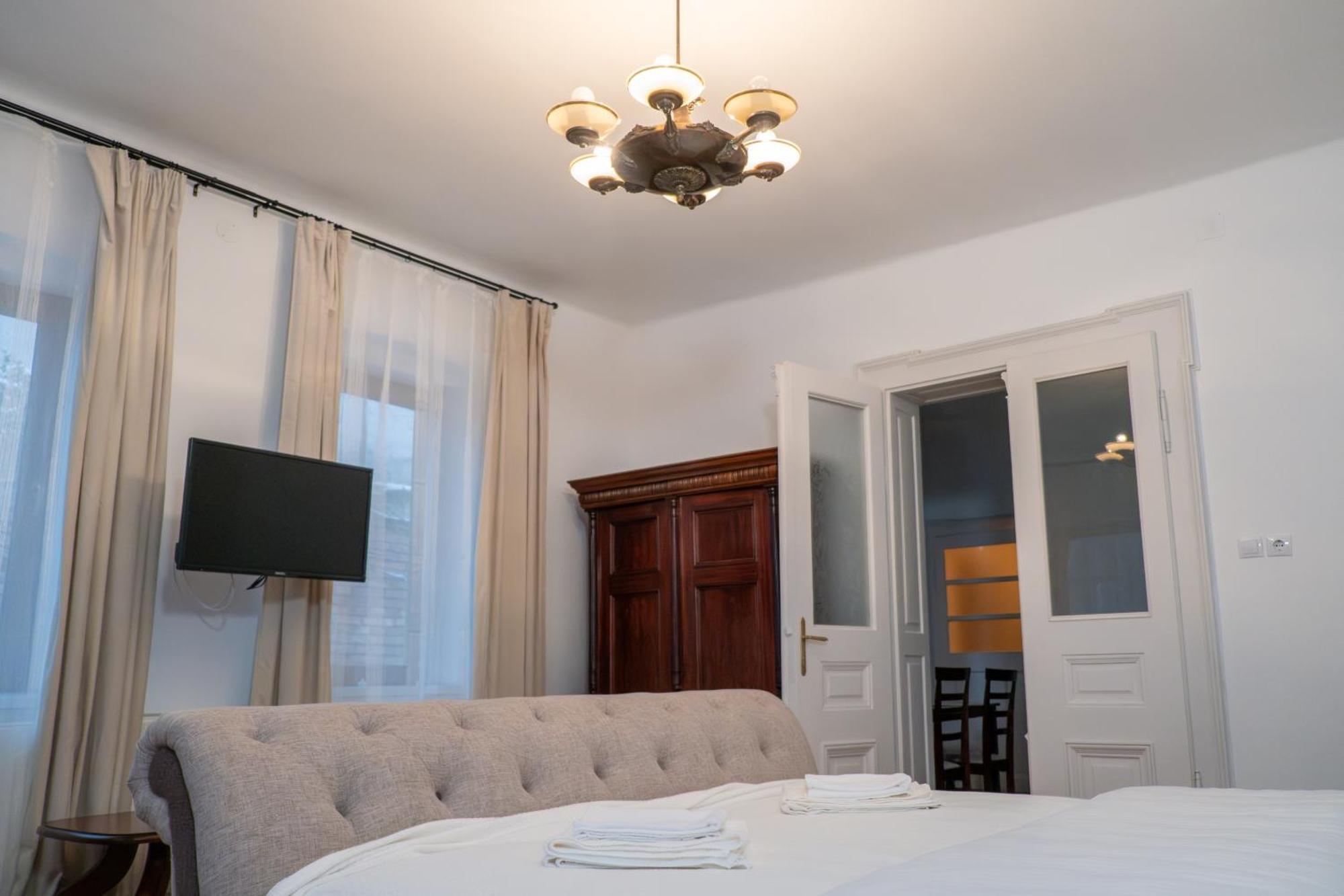 Radu Apartment Braşov Extérieur photo
